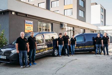 team-448-02.jpg